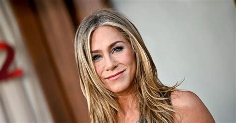 sexy pictures of jennifer aniston|Jennifer Aniston, 54, goes completely NAKED for very steamy。